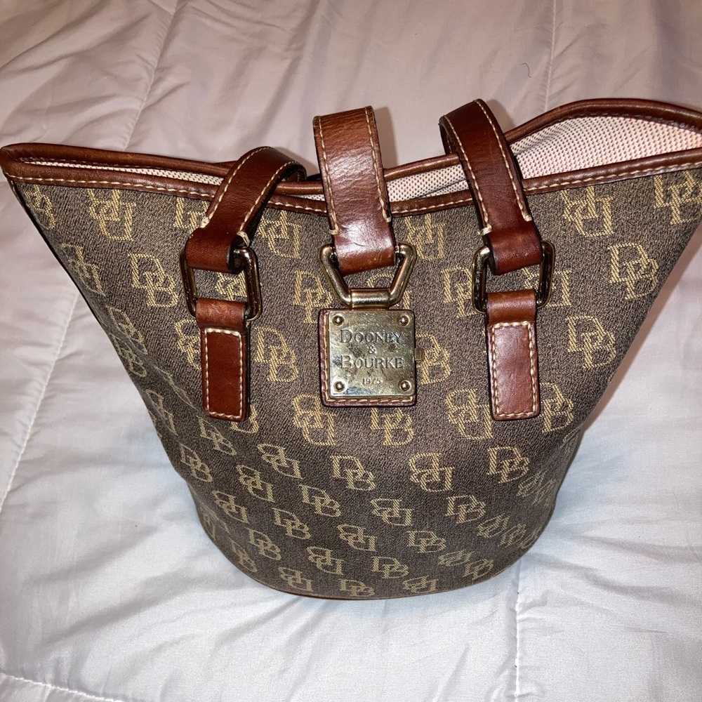 Dooney & Bourke Pink and Tan Handbag - Picture 3 of 11